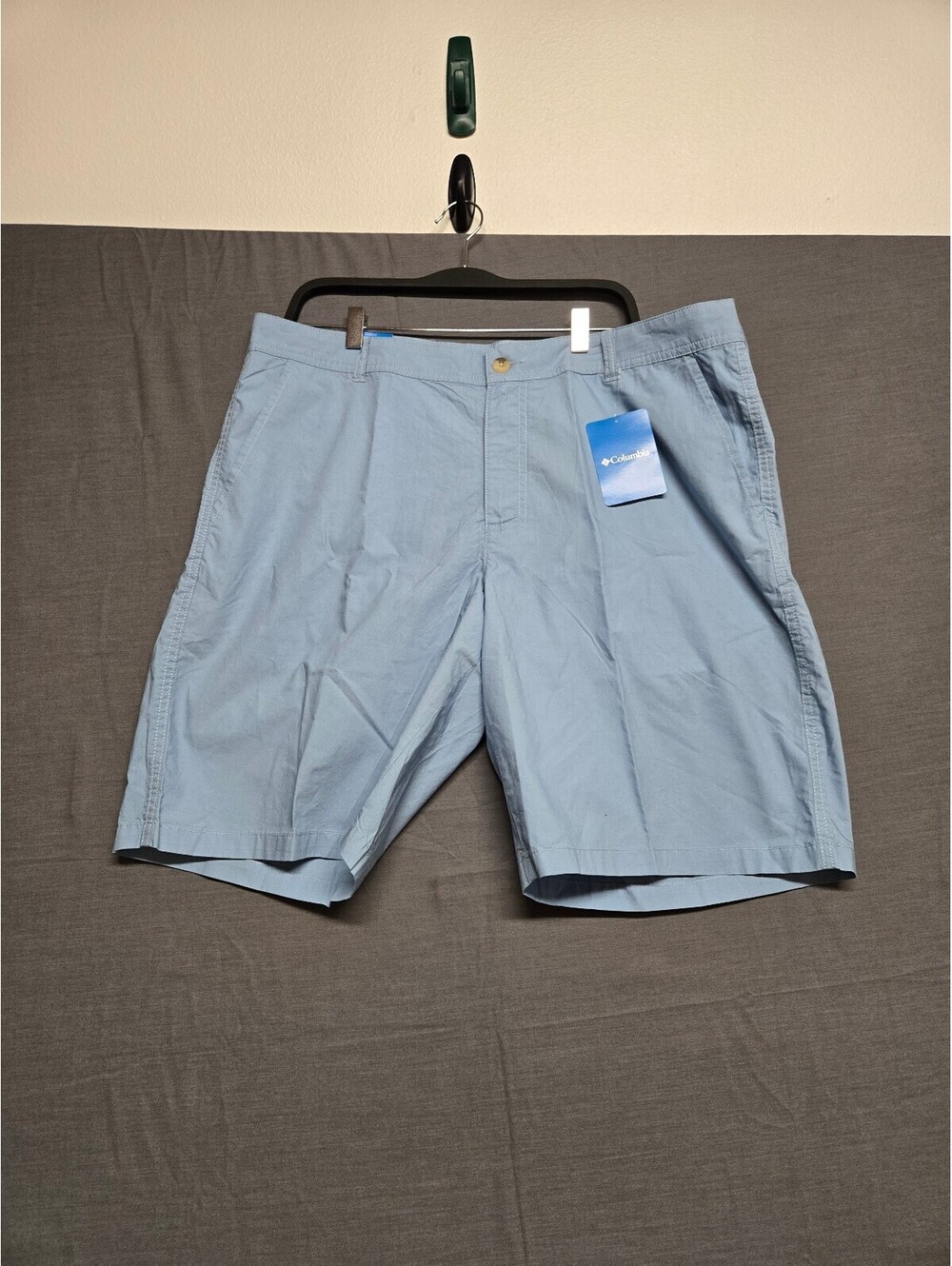 Columbia Washed Out™ Men's Shorts 10" Inseam Light Blue Size